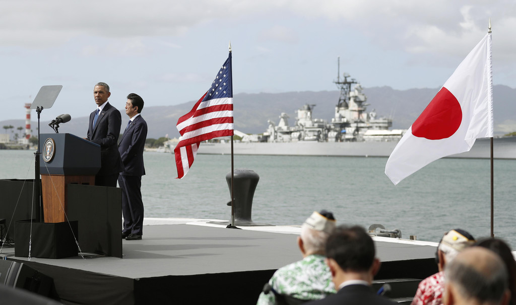 Pearl harbor abe obama _8_.jpg