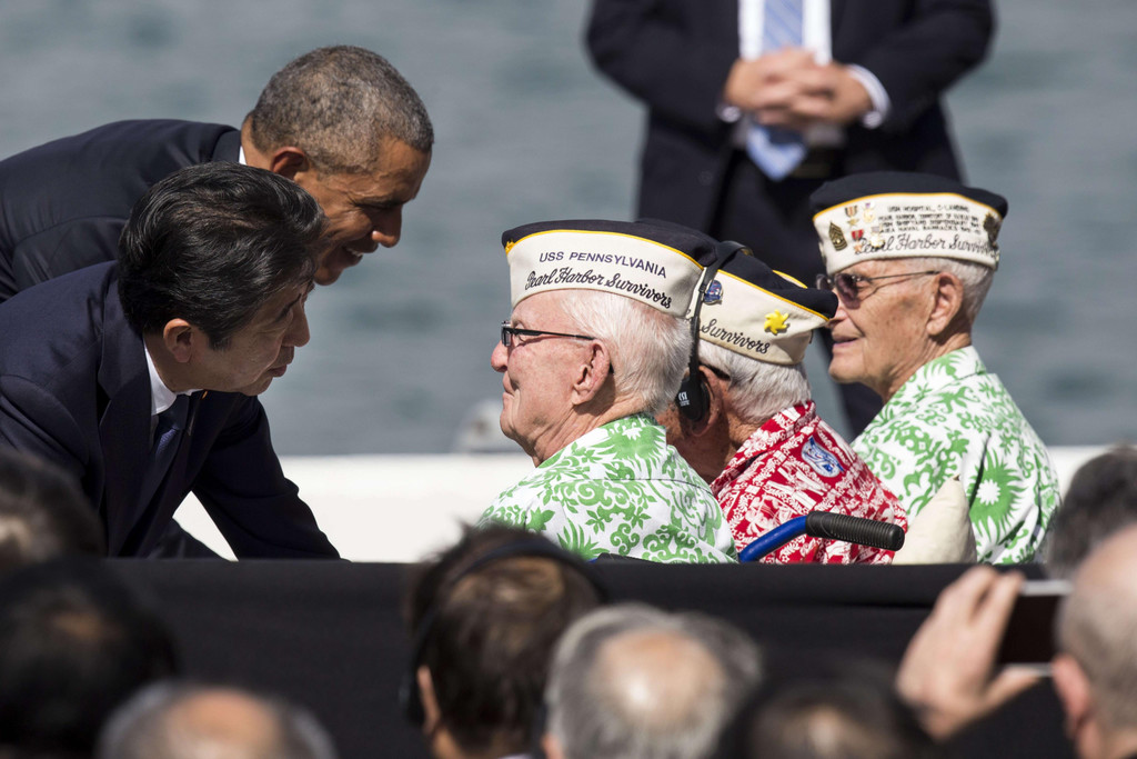 Pearl harbor abe obama _35_.jpg