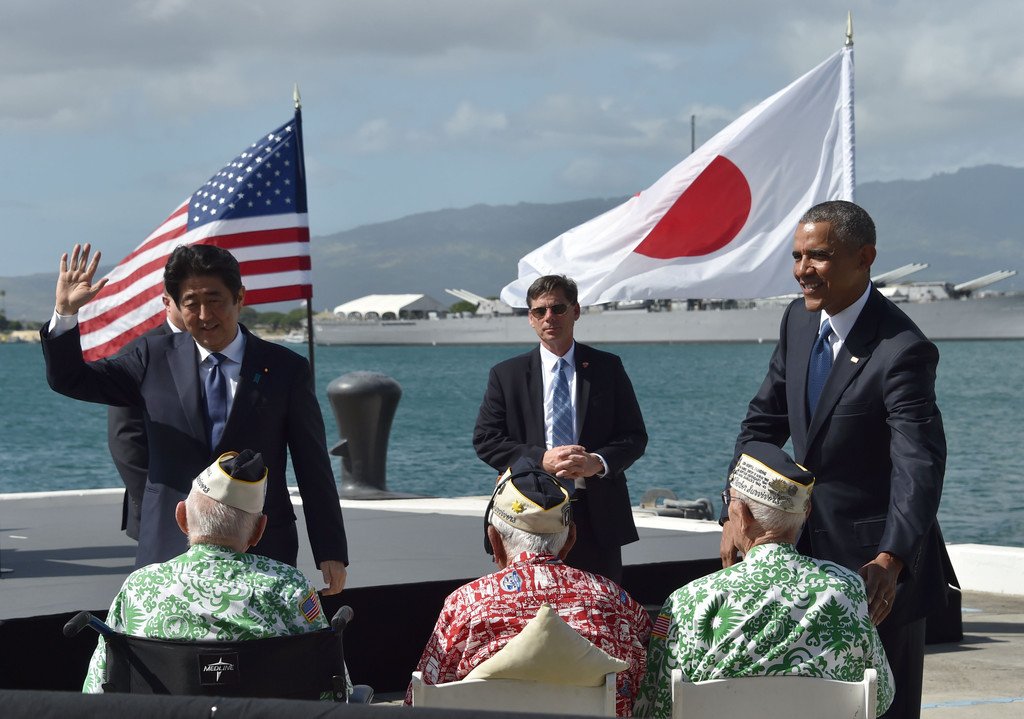 Pearl harbor abe obama _41_.jpg