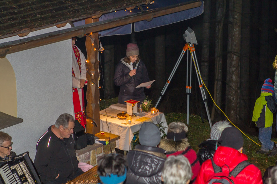 20161226_Waldweihnacht_010.jpg