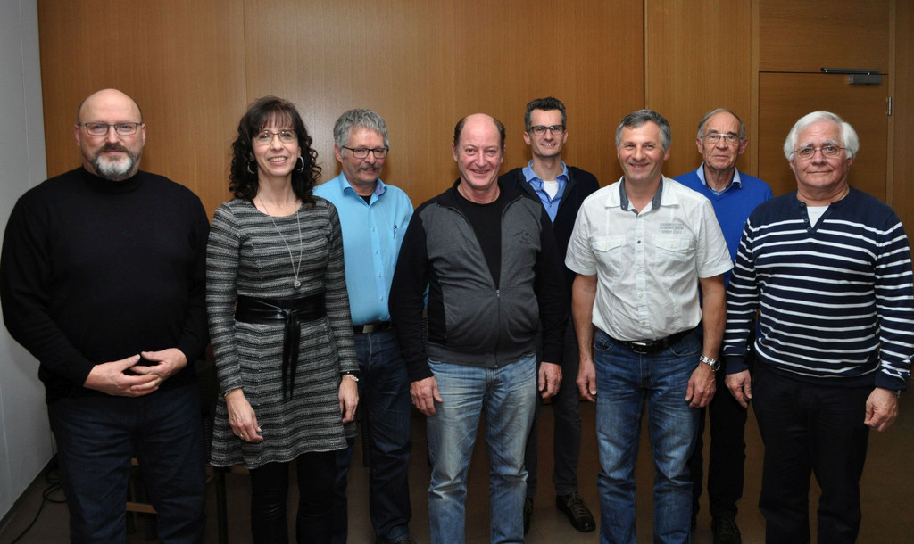 ZNZ_Neuer Vorstand_ vlnr Stefan Summer_ Gabi Riener_ Karl Tschohl_ Dietmar Seewald_ Philipp Breier_ Vizeobmann Willi Br__ckl.jpg