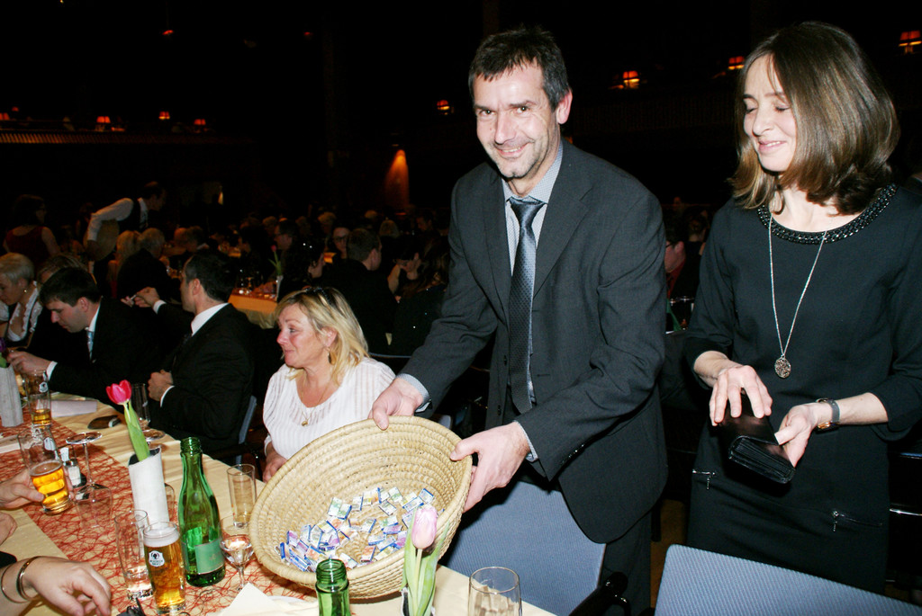 Es wurden flei__ig Lose gekauft.JPG