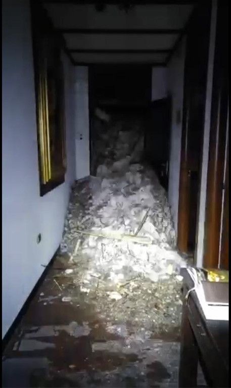 Italy_Quake_Avalanche_59938.jpg