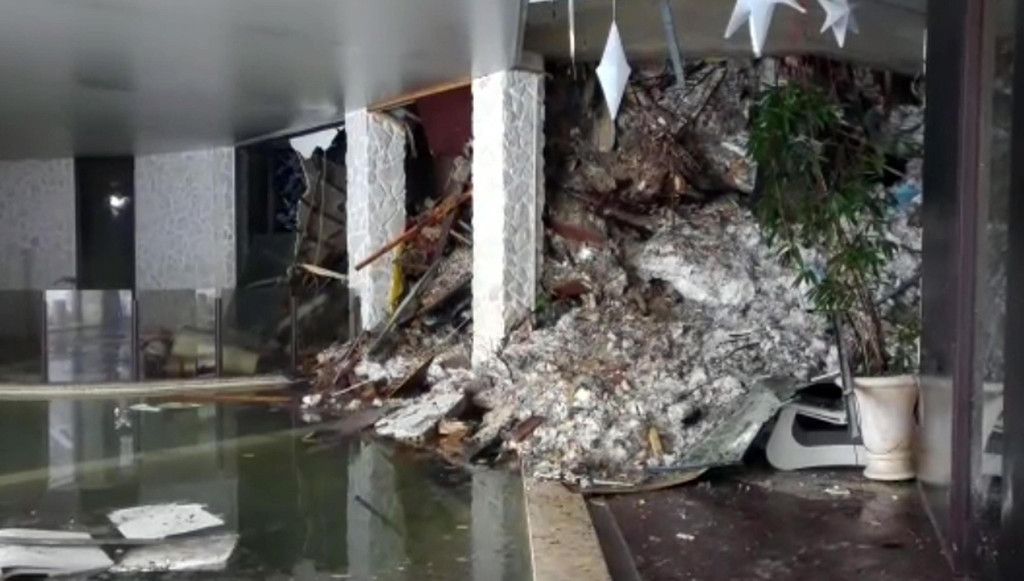 Italy_Quake_Avalanche_32596.jpg
