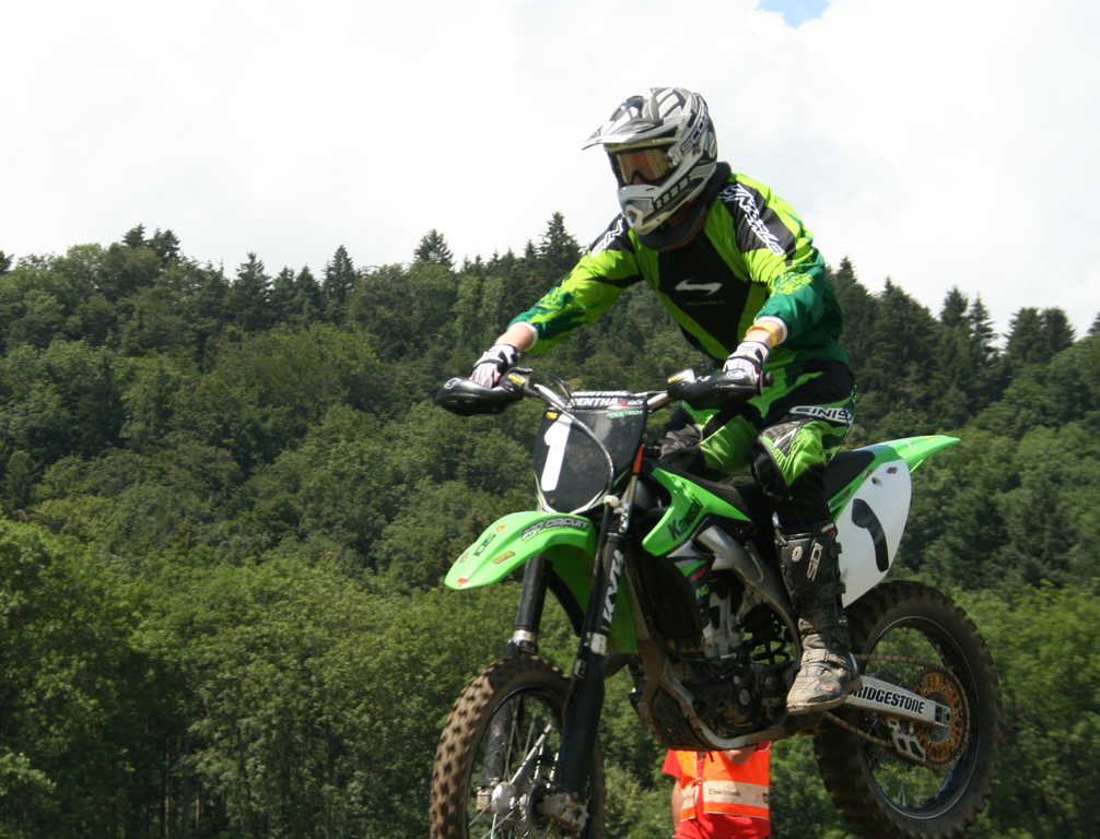 Moto Cross 3  09 359_jpg-1278246626