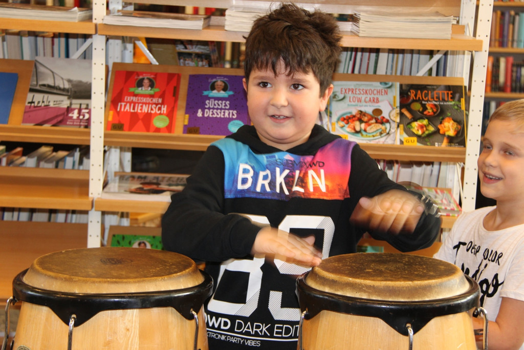Musikverein WERBUNG in der Schule Milit__rmusik C 25-01-2017 PR__SENTATION _11_.JPG