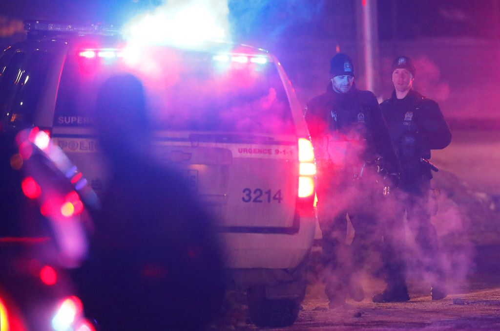 2017-01-30T034803Z_1652143038_RC1709ADD7C0_RTRMADP_3_CANADA-MOSQUE-SHOOTING.JPG