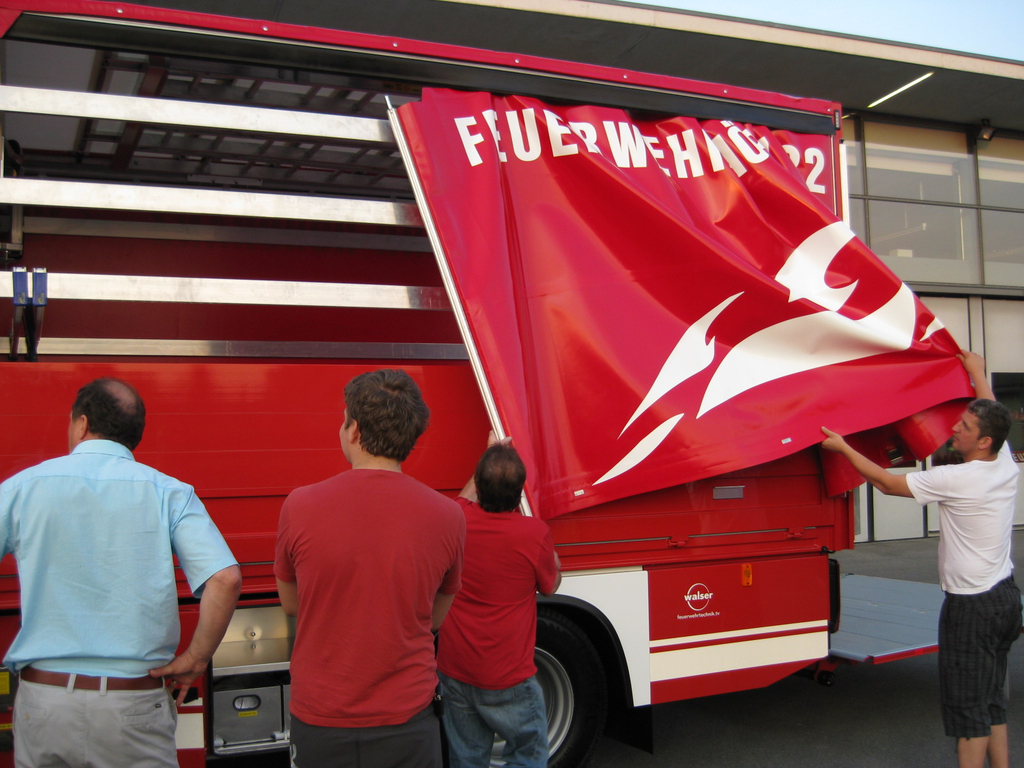 Versorgungsfahrzeug Feuerwehr H__rbranz 006.jpg
