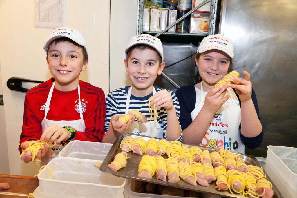 2_20170131_Kinder beim Kochen im GH Sch__fle.jpg