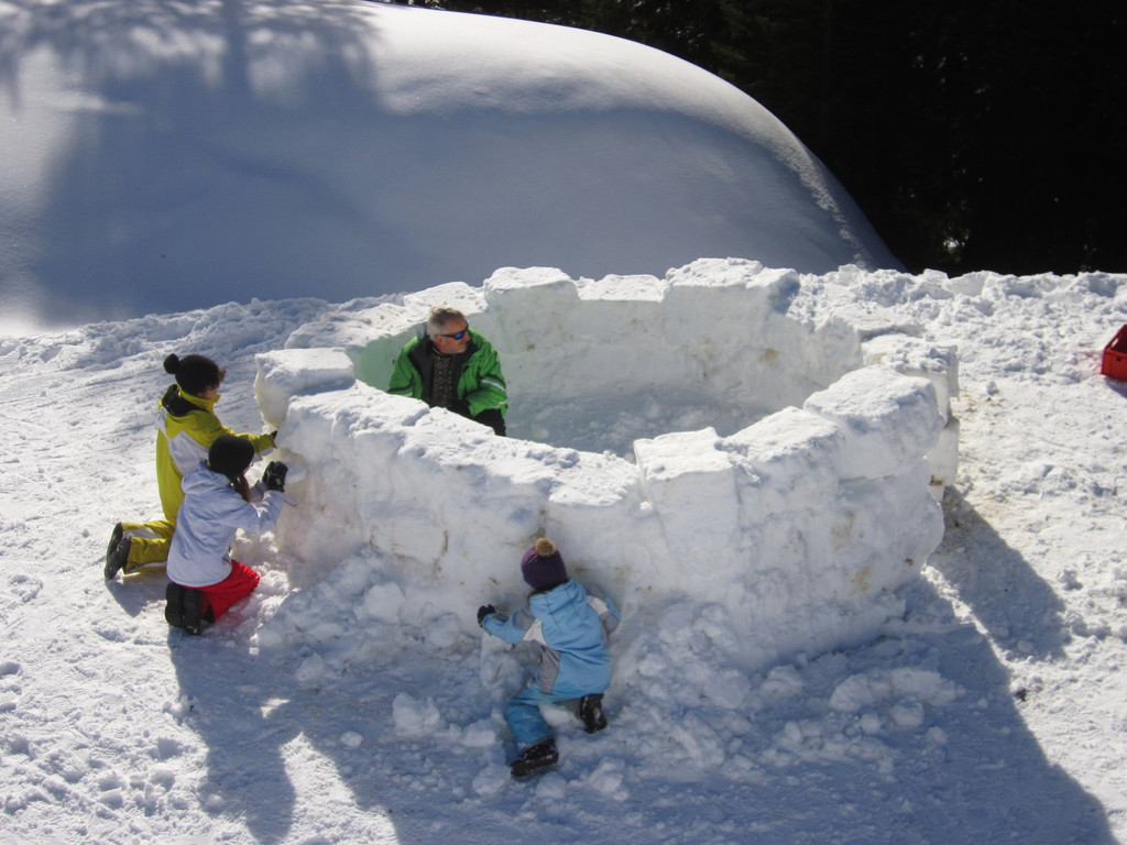 BK_Iglu bauen und rodeln Laterns 30.jpg
