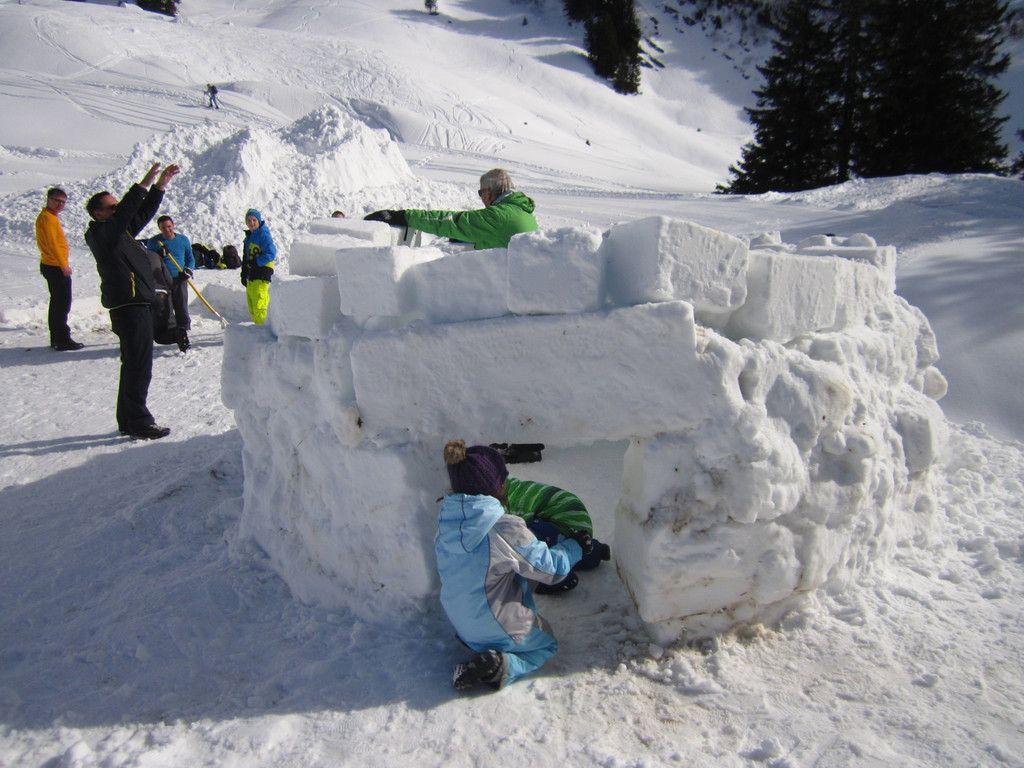 BK_Iglu bauen und rodeln Laterns 49.jpg