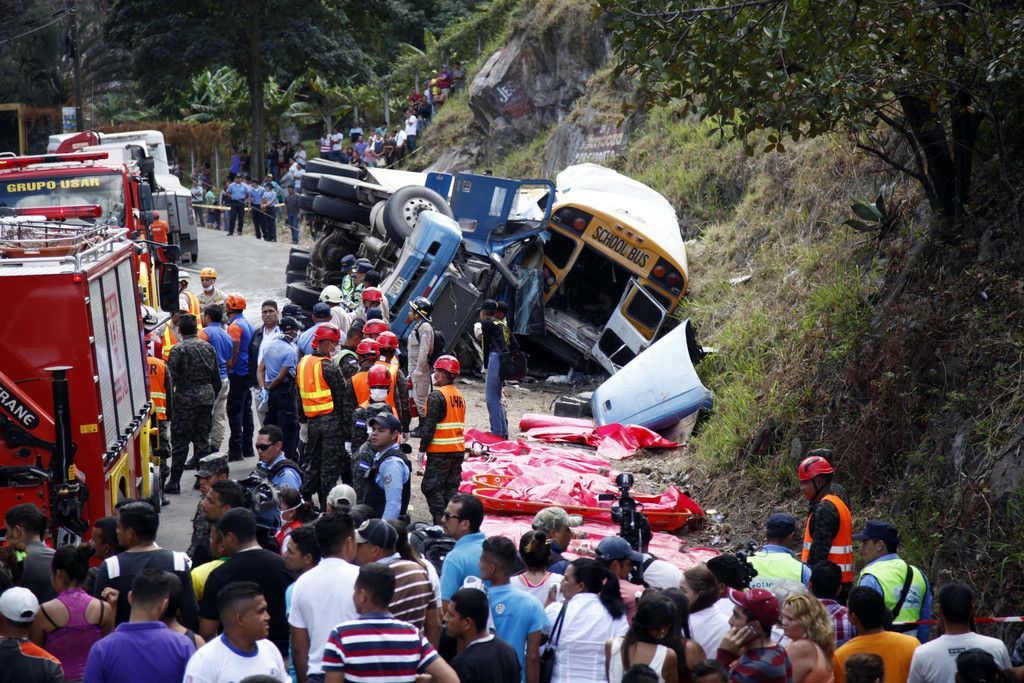 Honduras_Bus_Crash_33195.jpg