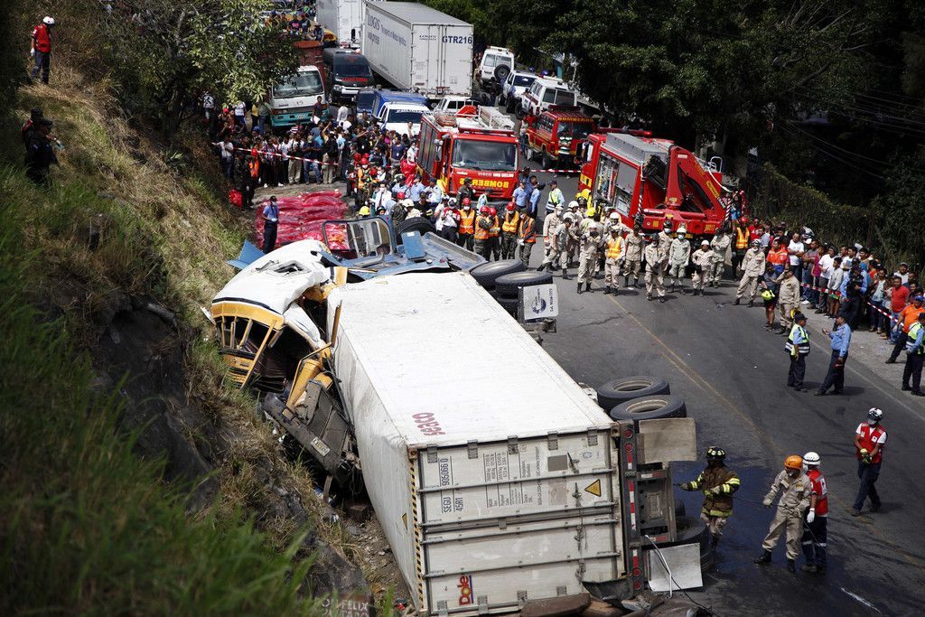 Honduras_Bus_Crash_41994.jpg