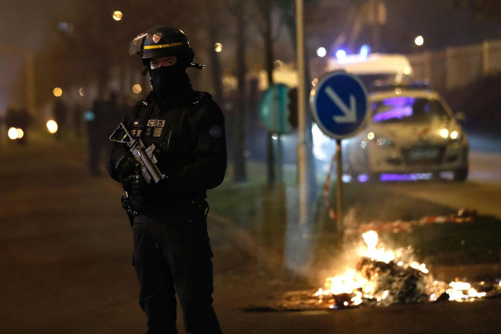 AFP_LM1Y0.jpg
