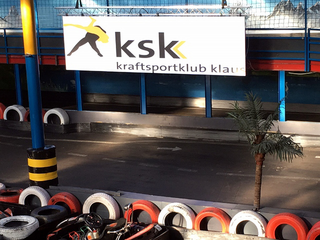 KSK bei der Kartbahn.jpg