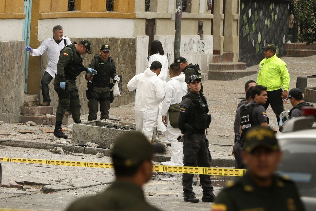 CORRECTION_Colombia_Explosion_53471.jpg
