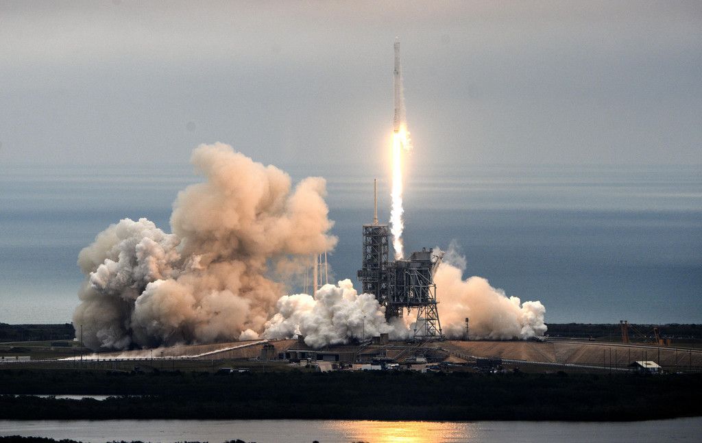 SpaceX_Launch_67318.jpg