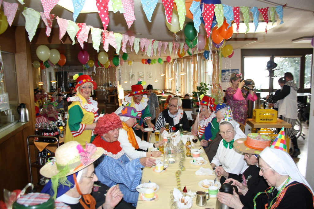 Jesuheim FASCHING Lustige Clowns 22-02-2017 _15_.JPG