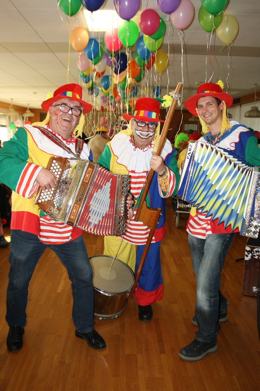 Jesuheim FASCHING Lustige Clowns 22-02-2017 _3_.JPG
