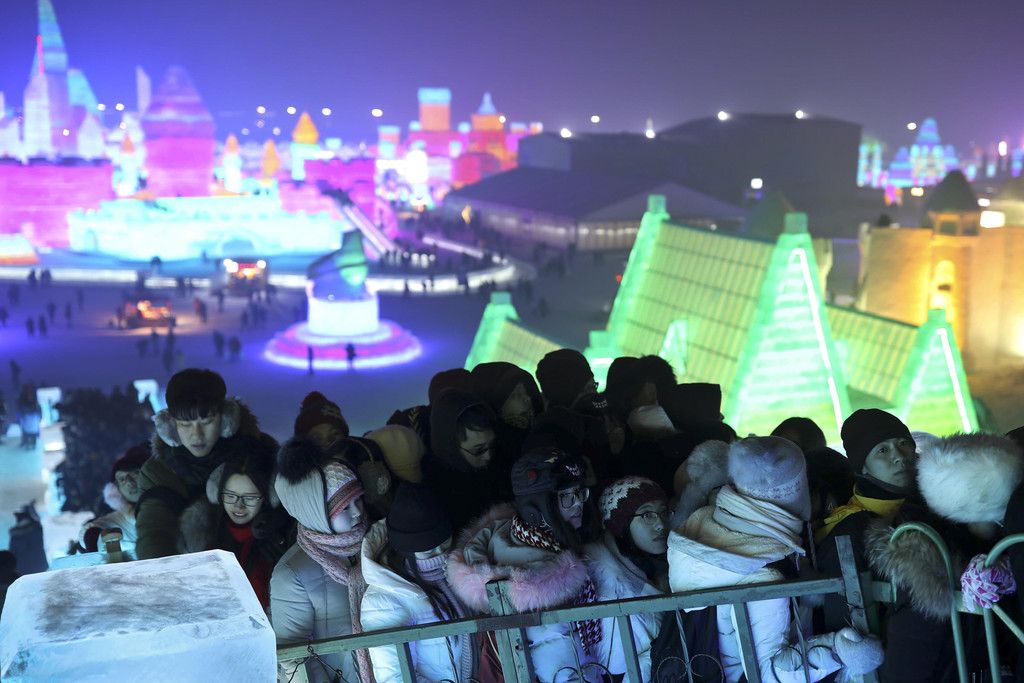 China_Harbin_Ice_Festival_28218.jpg