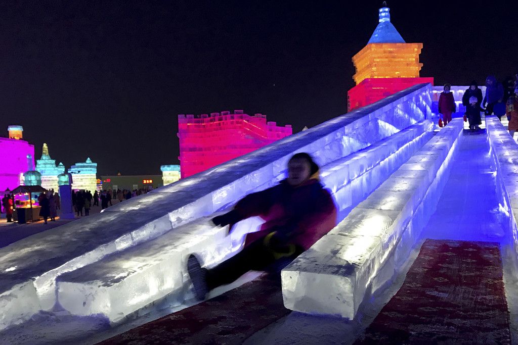 China_Ice_Festival_22248.jpg