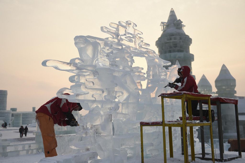 China_Ice_and_Snow_Festival_36513.jpg