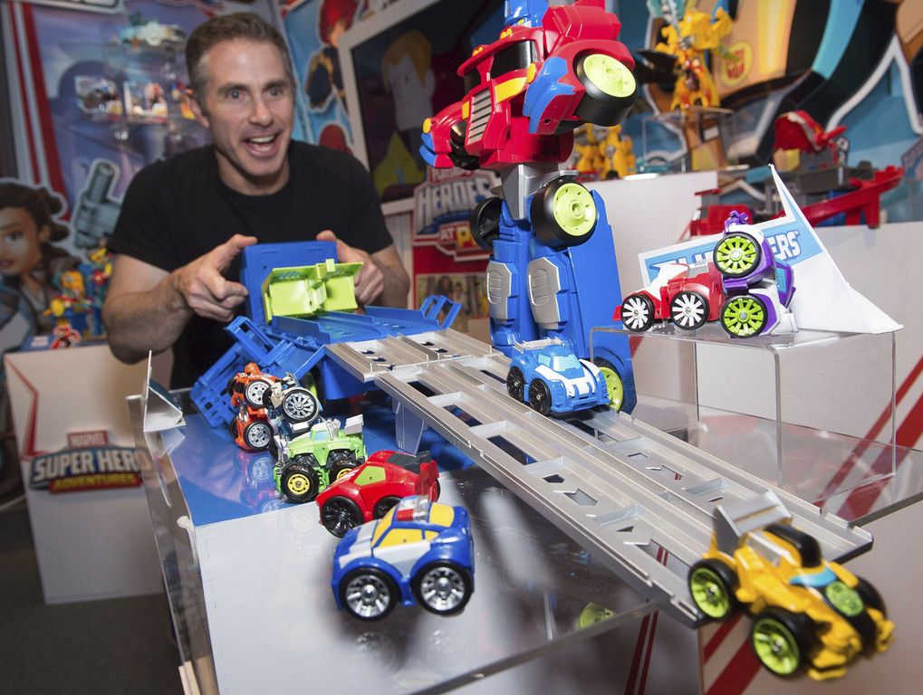 Hasbro_Toy_Fair_2017_Showroom_28317.jpg