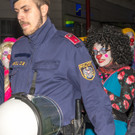 Eat the rich_ Opernballdemo 2017 - 23_02_2017 _29 von 55_.jpg