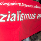 Eat the rich_ Opernballdemo 2017 - 23_02_2017 _37 von 55_.jpg
