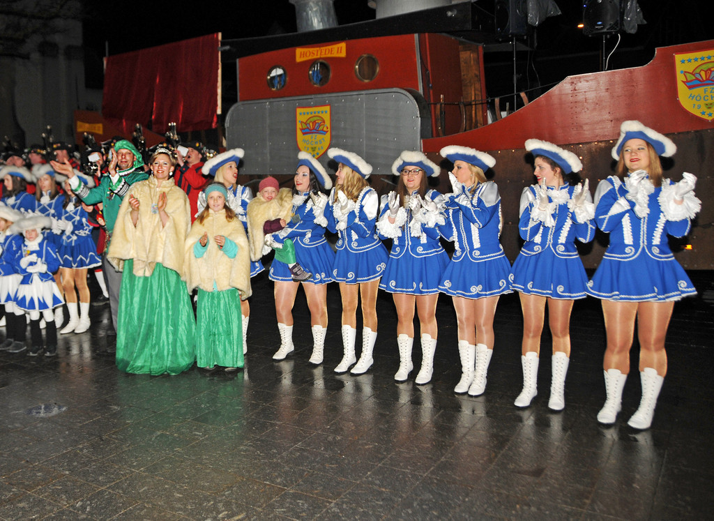 Bgm-Absetzung Ho__chst Prinzenpaarund Garde 24-02-17 39.jpg