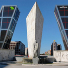 buildings-that-seemingly-could-collapse-in-a-second-13.jpg