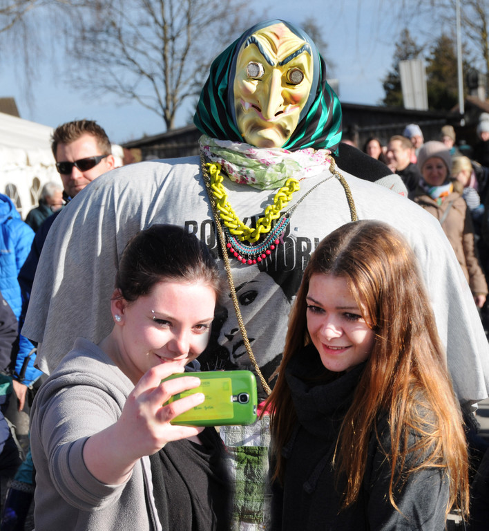 Funken Brugg Julia _ Selina 63.jpg