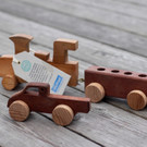 Kinderspielzeug aus Holz.jpg