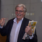 Peter Simonischek  Flughafen Wien APA.jpg