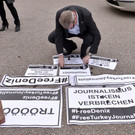 Bilder zur Demo für Deniz Yücel