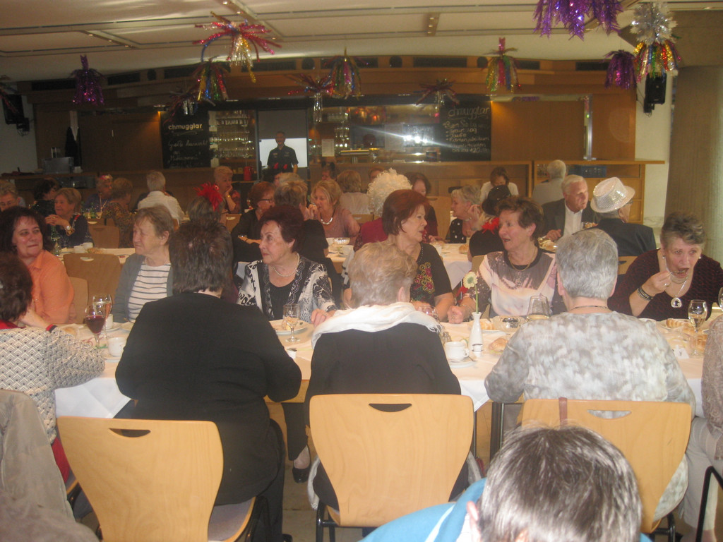 Faschingskr__nzle 14_02_2017 Bild 8.JPG