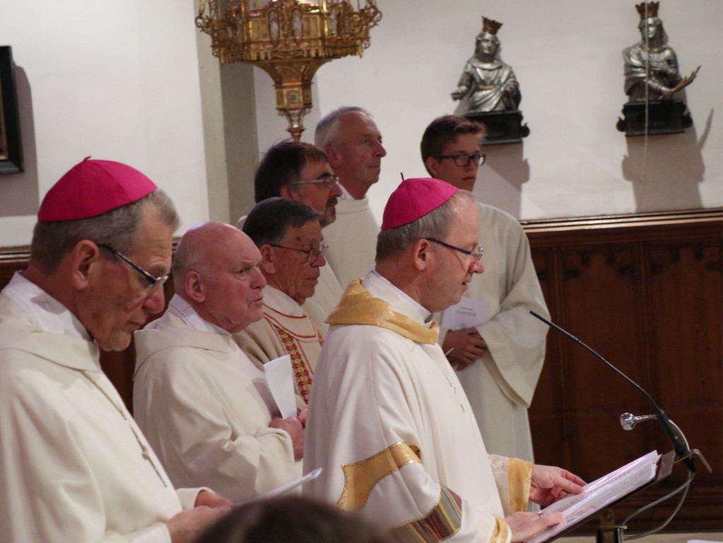KOE_Priesterweihe Dariusz Radziechowski 12.jpg