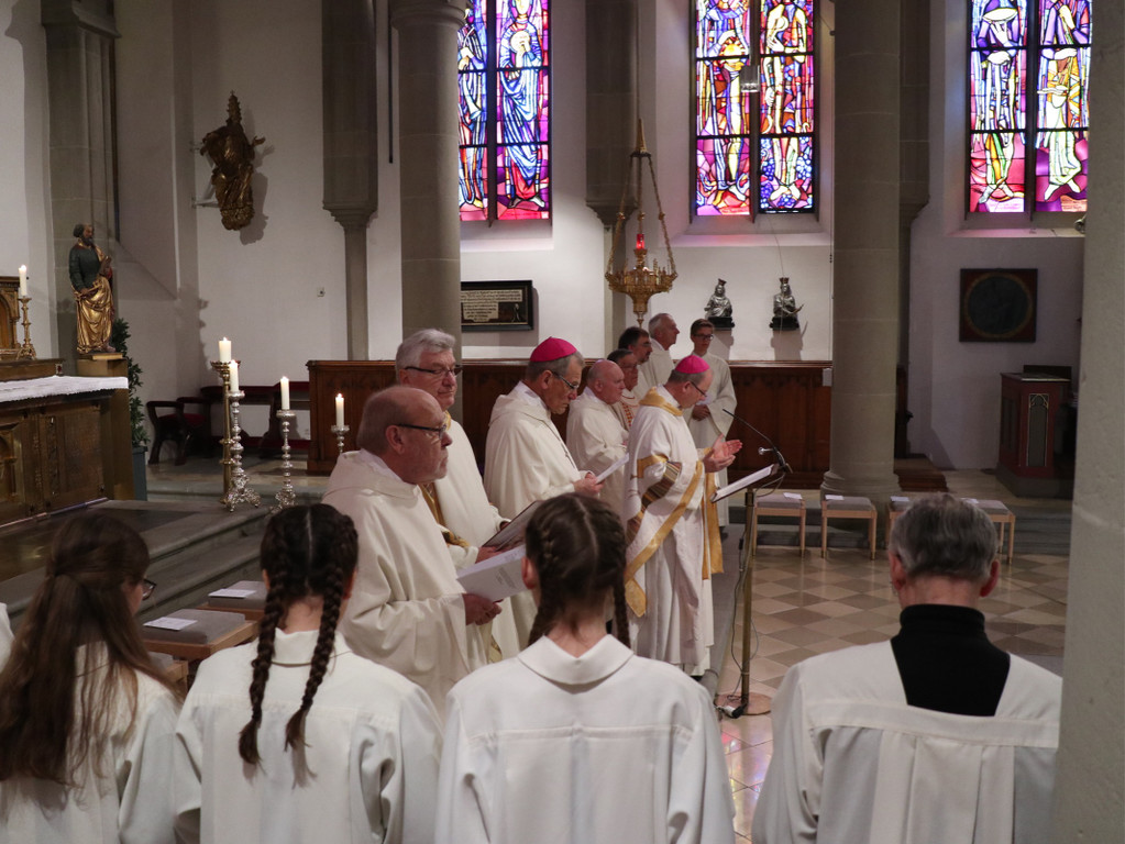 KOE_Priesterweihe Dariusz Radziechowski 13.jpg