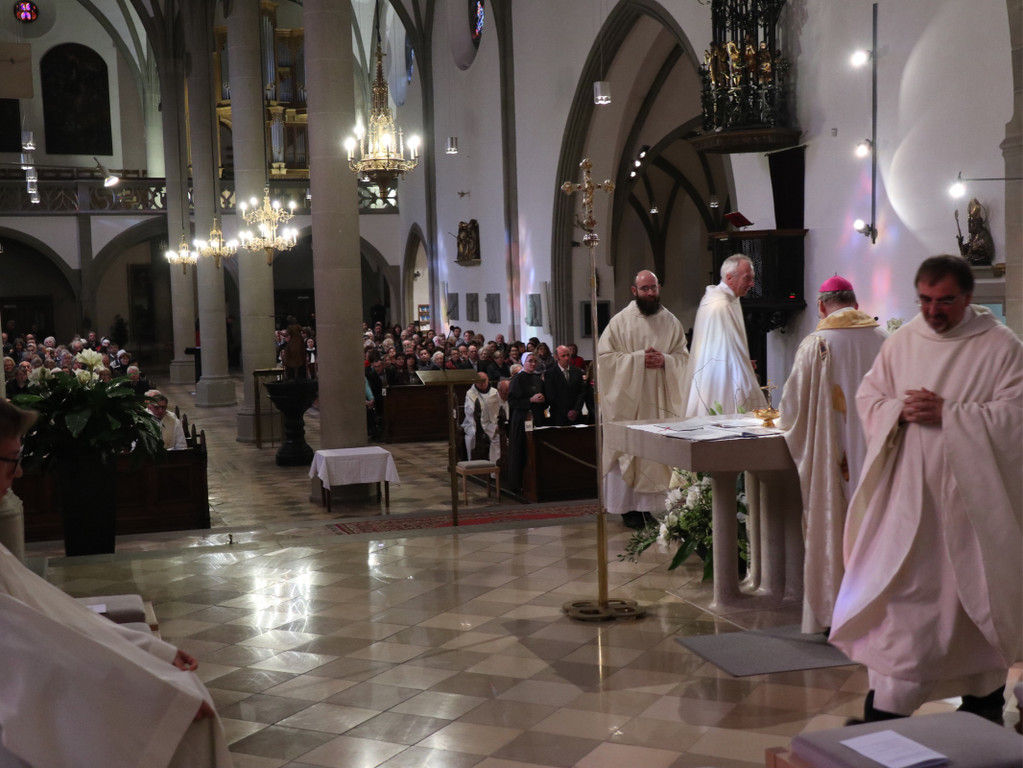 KOE_Priesterweihe Dariusz Radziechowski 35.jpg