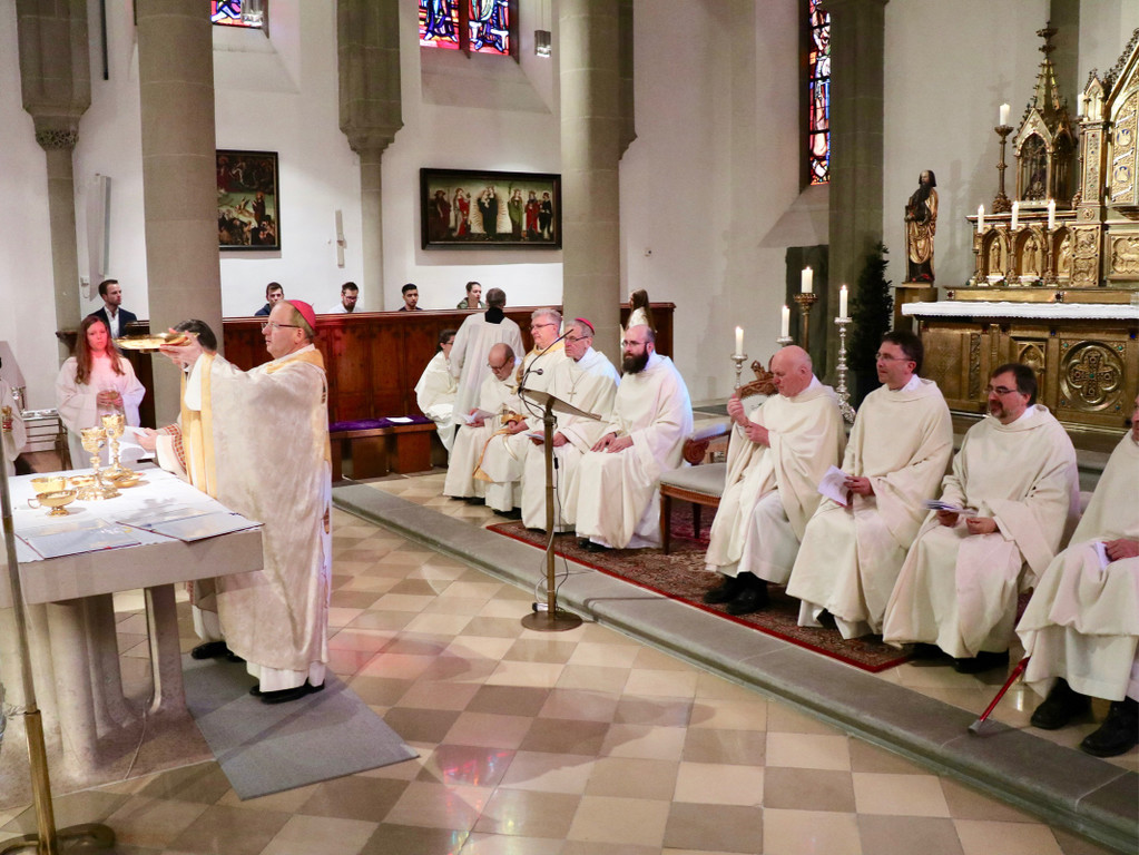 KOE_Priesterweihe Dariusz Radziechowski 36.jpg