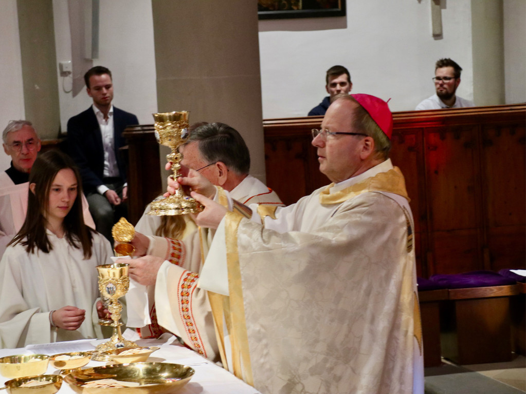 KOE_Priesterweihe Dariusz Radziechowski 38.jpg