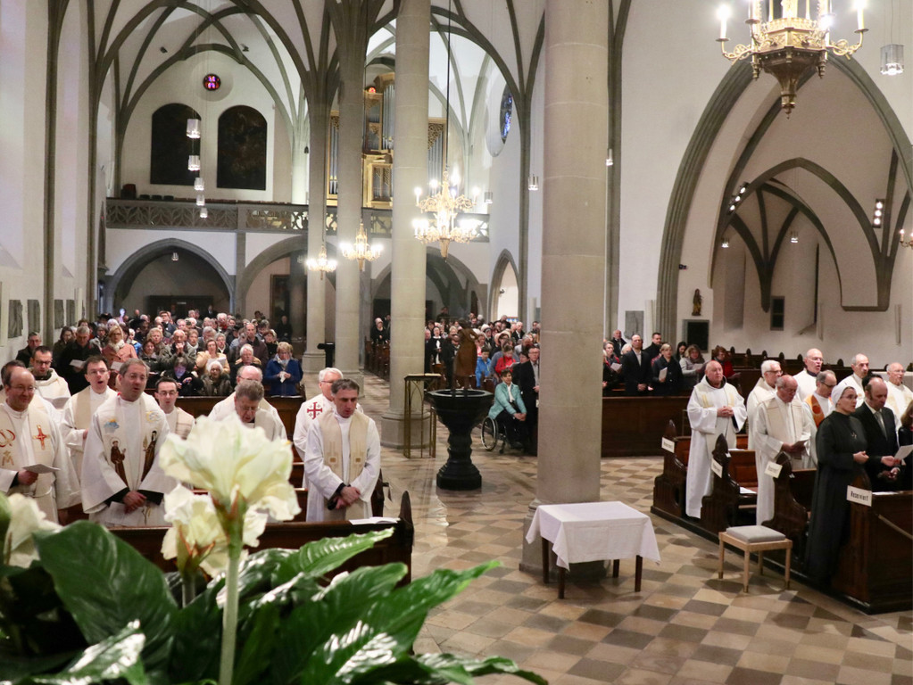 KOE_Priesterweihe Dariusz Radziechowski 56.jpg