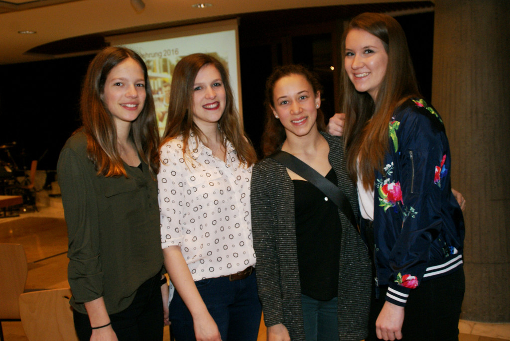 v_li_ Sarah_ Lisa_ Susette_ Katharina - TS Lustenau 1.JPG