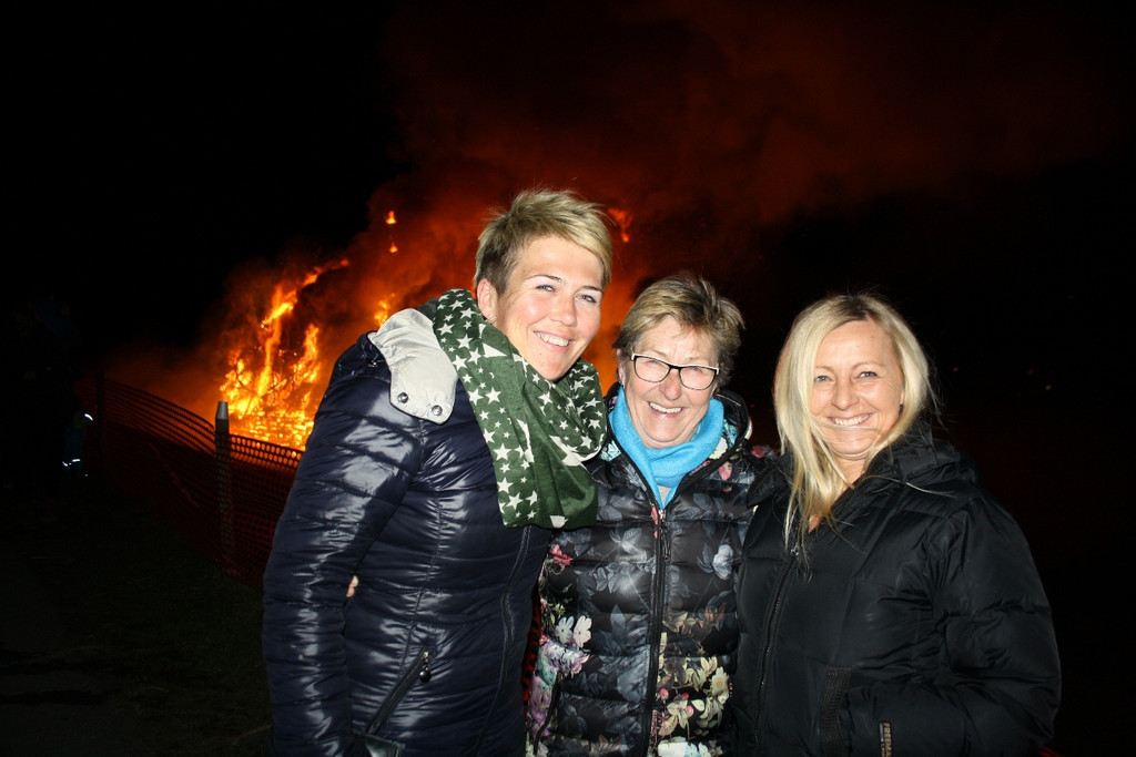 Funken A Hofen B ABBRENNEN 04-03-2017 _5_.JPG