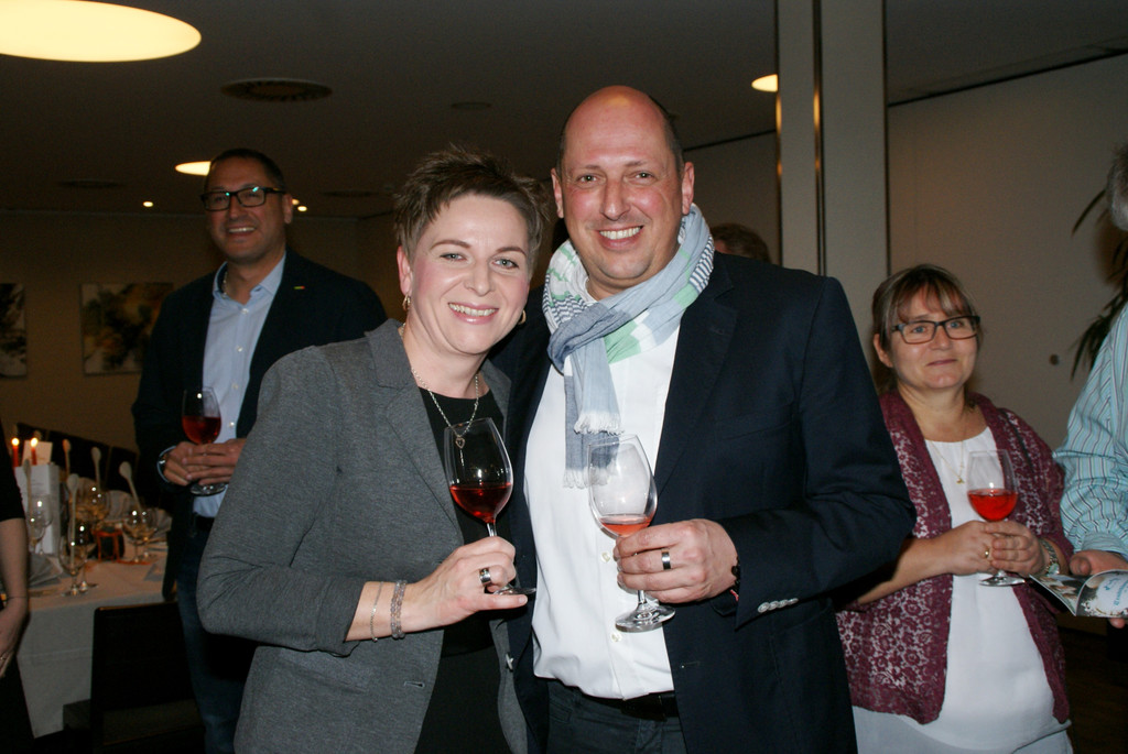 Silvia Hagspiel Eisenhofer _Marktkoordinatorin_ und Dietmar Eisenhofer 1.JPG