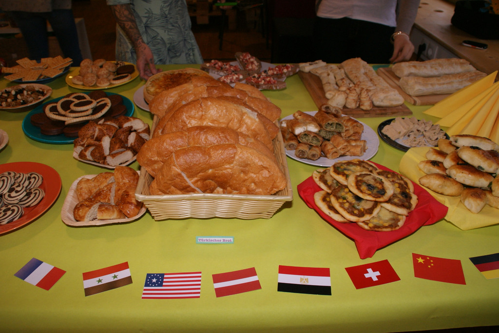 Multikulturelles Buffet.JPG