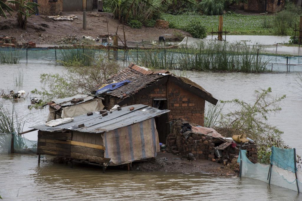 Madagascar_Cyclone_51305.jpg