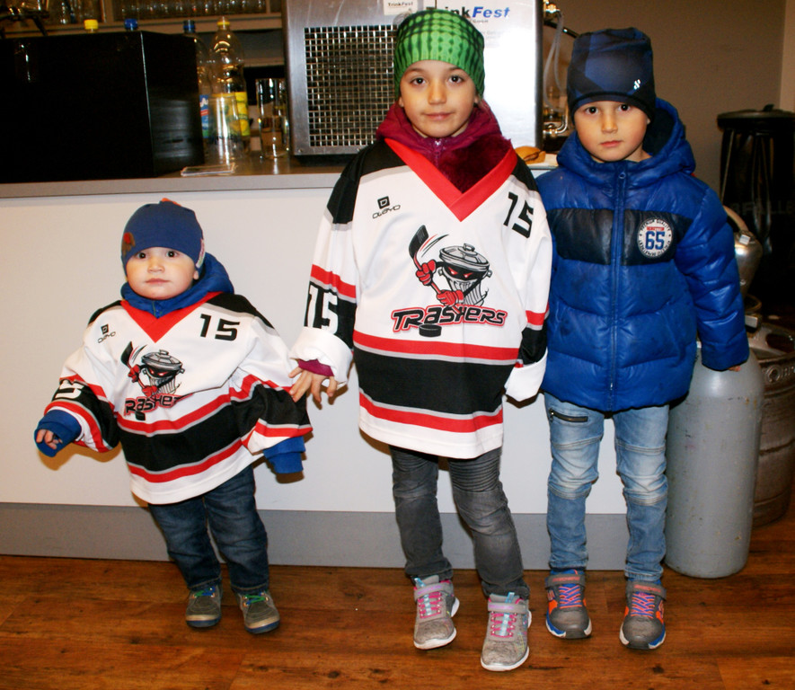 v_li_ Theo_ Emma_ Luis.JPG