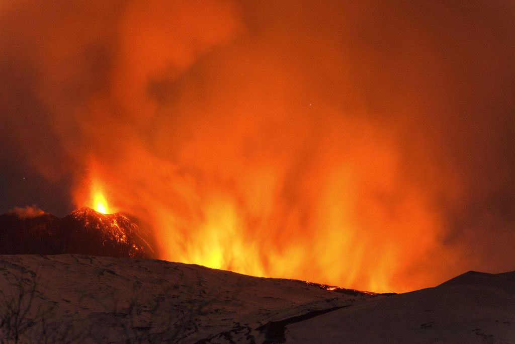 Italy_Etna_Volcano_19273.jpg