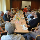 man lernt sich kennen1.jpg